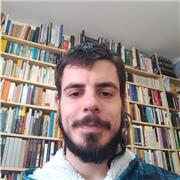 Inglés, catalan, castellano y guitarra